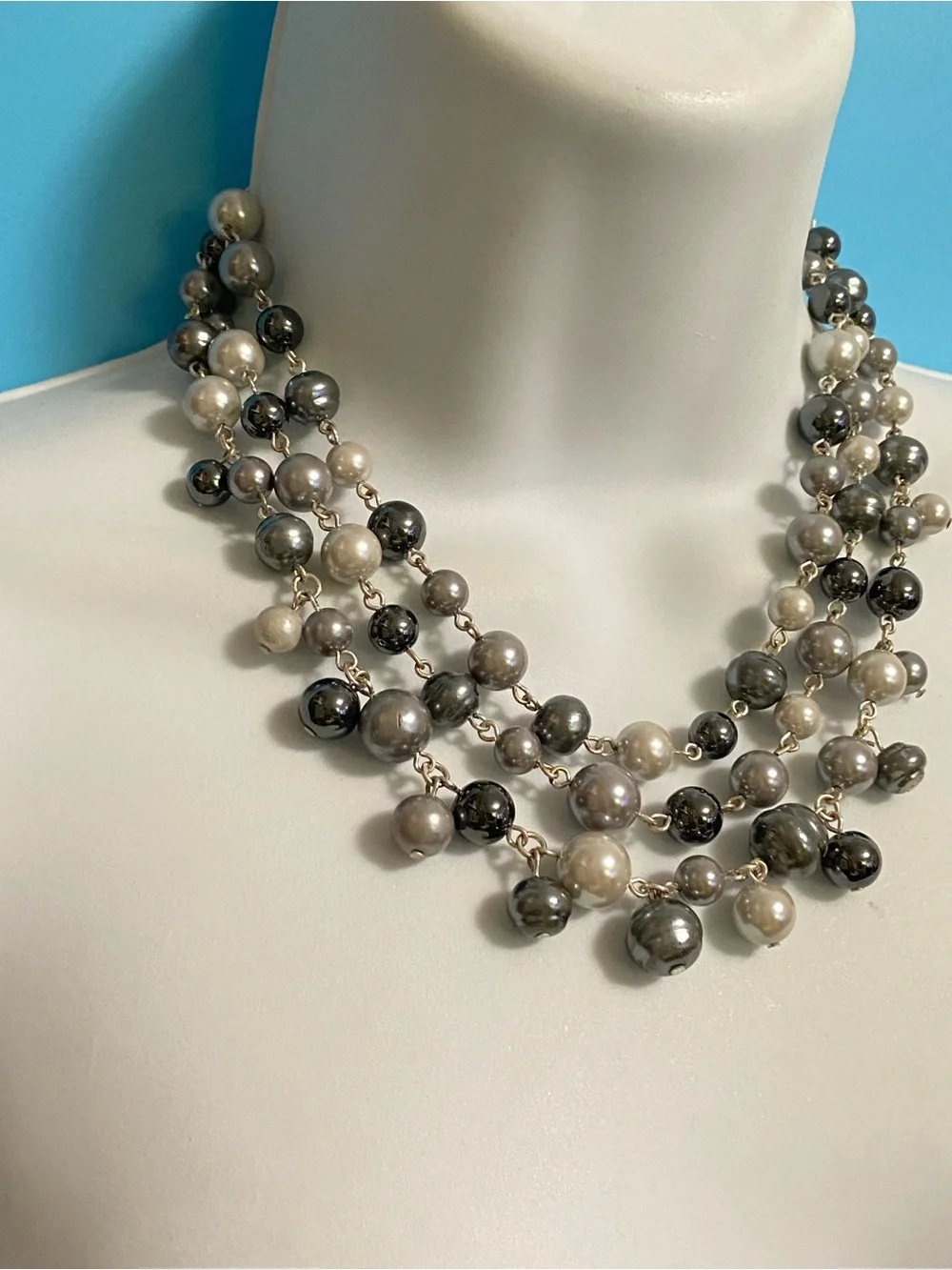 Triple Strand Pearl & Glass Beads Necklace Shades Of Gray